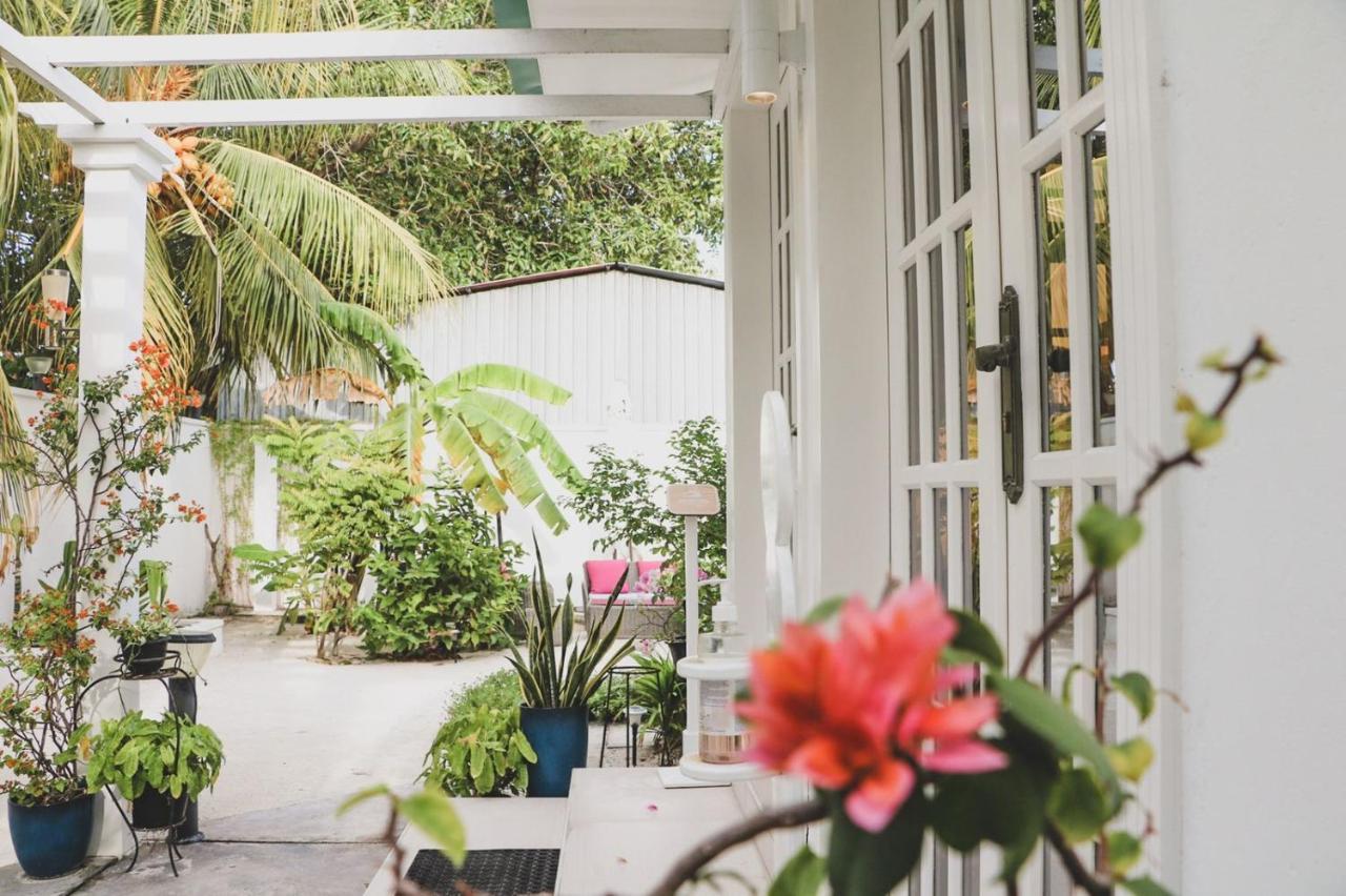 Fiyala Homestay Addu City Exteriör bild