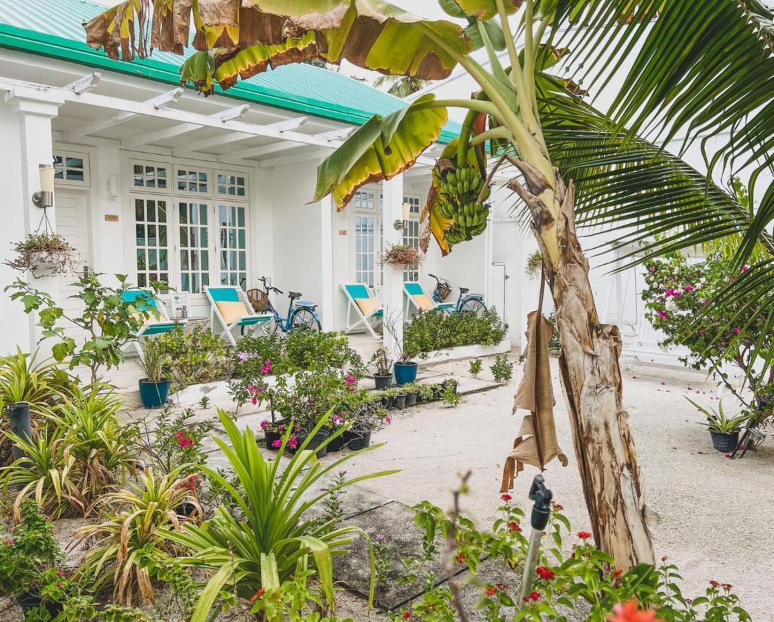 Fiyala Homestay Addu City Exteriör bild