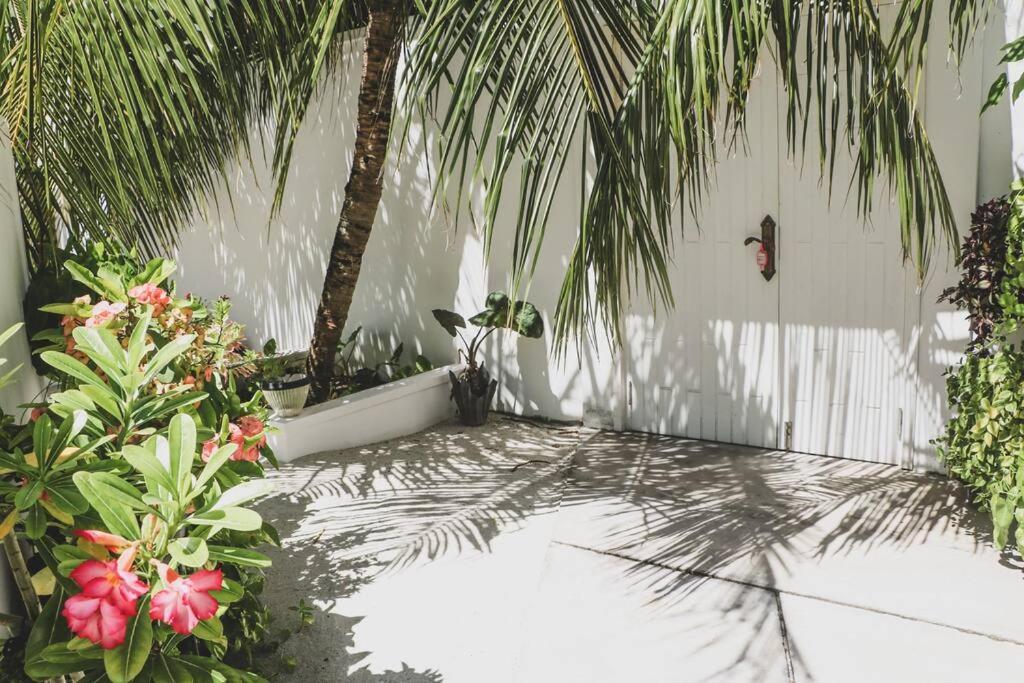 Fiyala Homestay Addu City Exteriör bild
